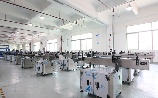 全自動(dòng)PCB板專用貼標(biāo)機(jī),全自動(dòng)PCB貼標(biāo)機(jī),平面貼標(biāo)機(jī)
